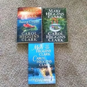 Mary Higgins Clark Christmas book bundle